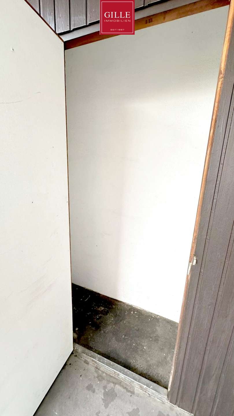 Ansicht 20 von: WOHNEN AM SCHMÖLDERPARK: Renovierte 2-Zim.-Whg. mit Tageslichtbad, schönem Wohnraum u. Balkon